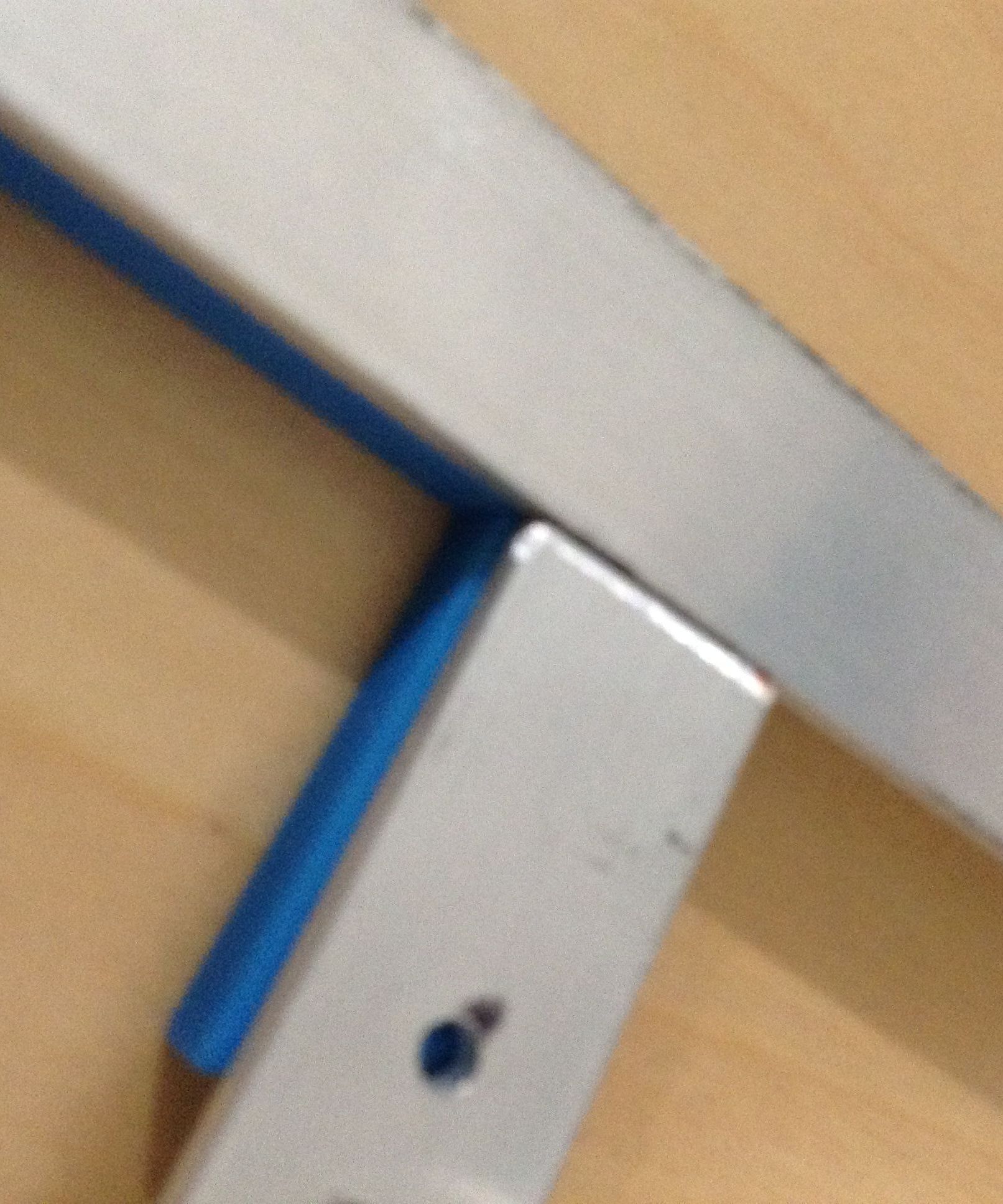 Magnetic Right Angle Bracket for Welding