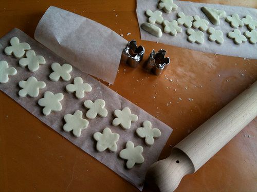 Make Your Own Biscuit Cutter From a Tealight