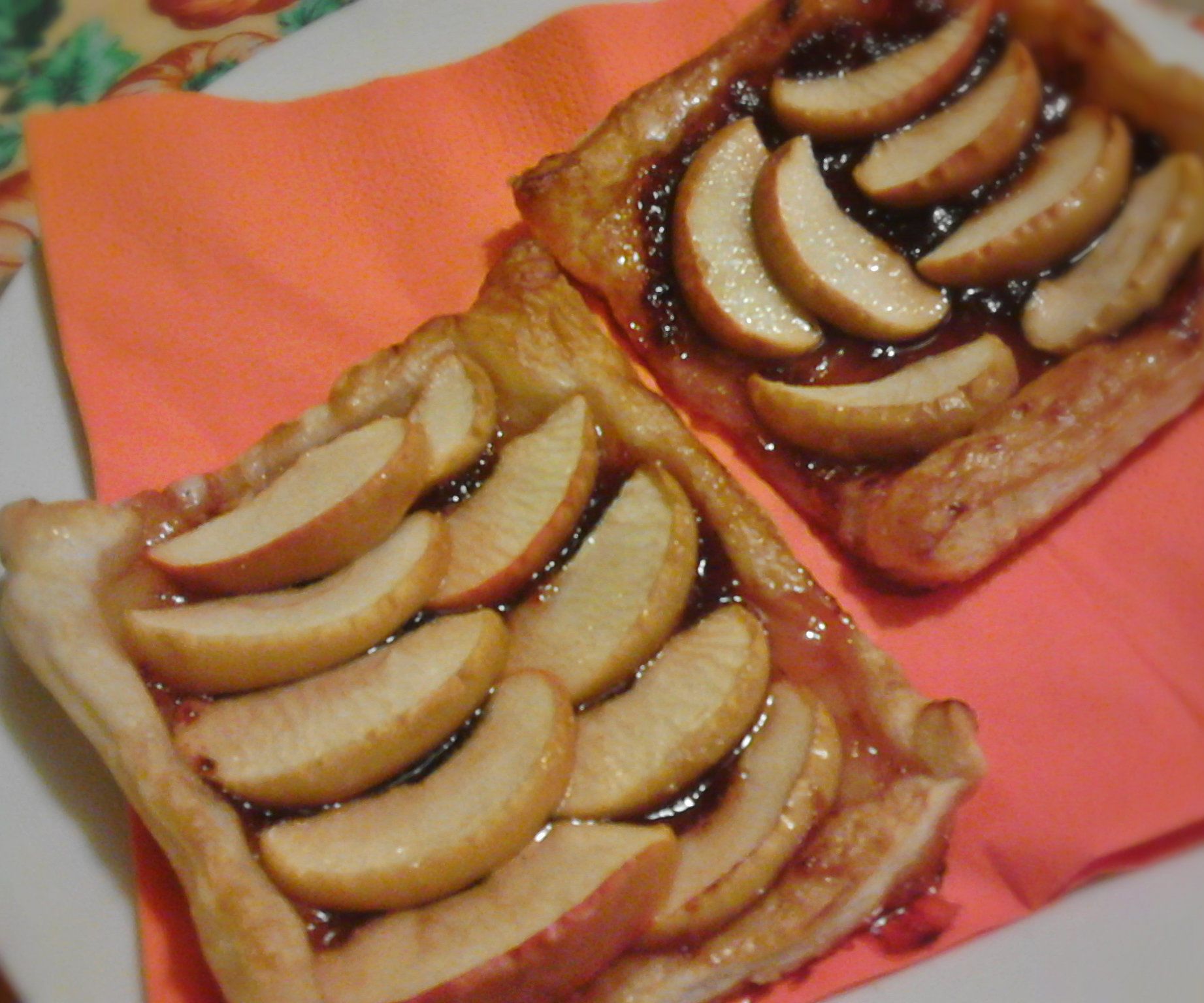 Apple Tarts for Lazy Bakers