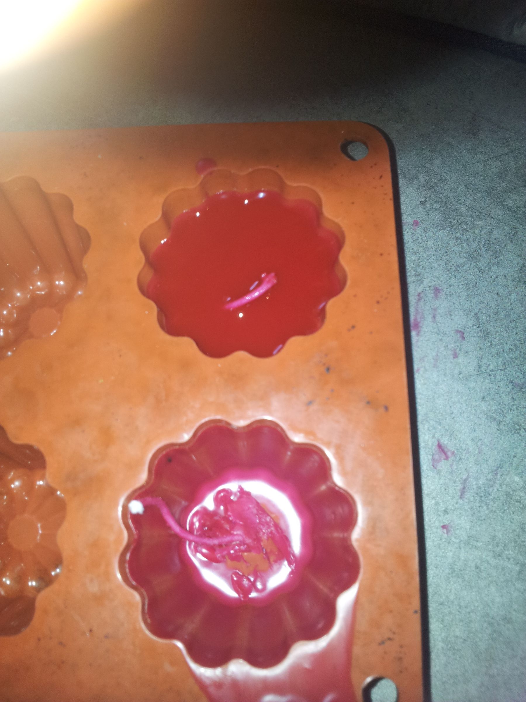 HOW TO MAKE CANDLE WITH BABYBEL WAX / FAIRE DES BOUGIES AVEC LA CIRE DE