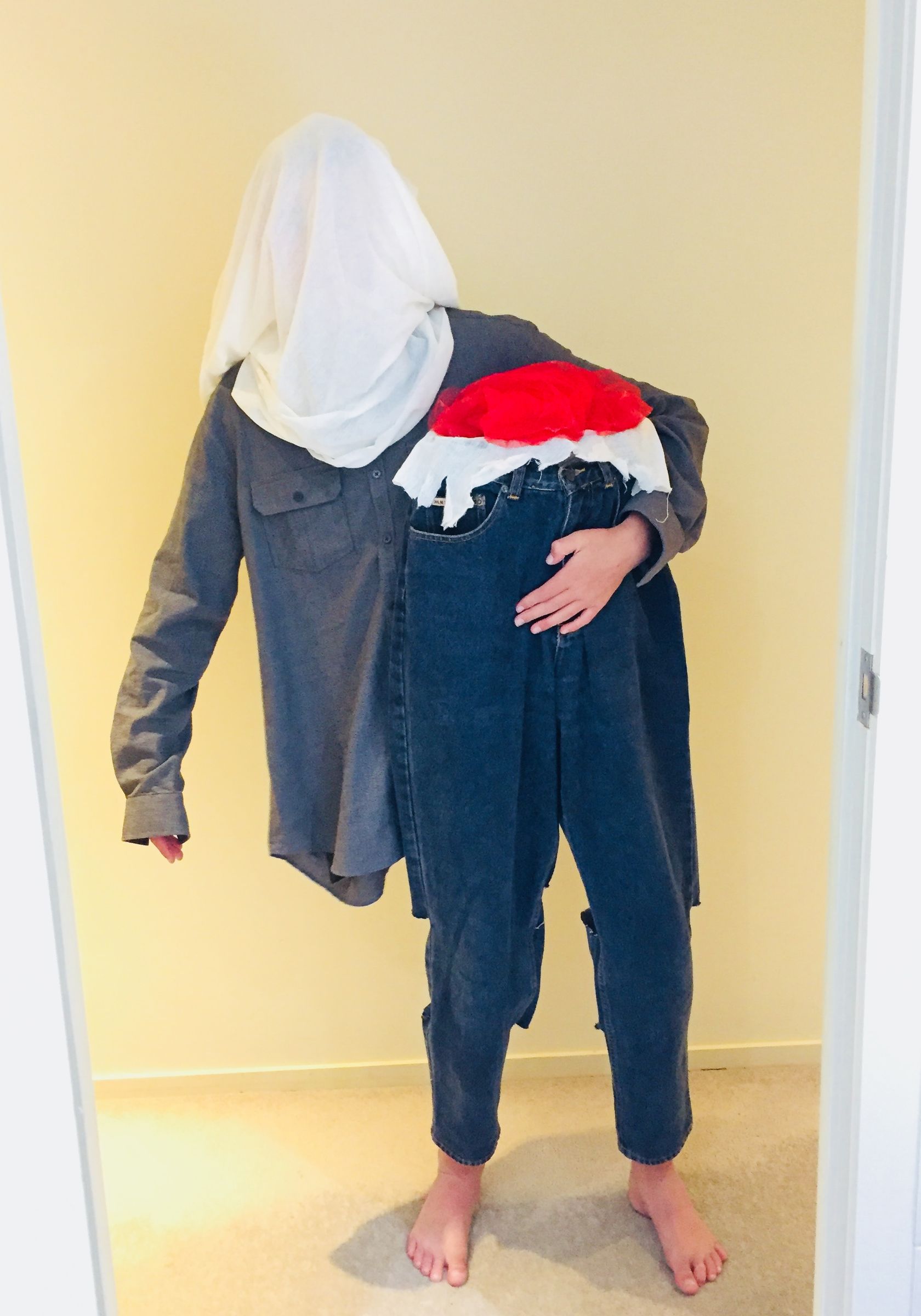 Cut in Half Halloween Costume 12 Steps Instructables