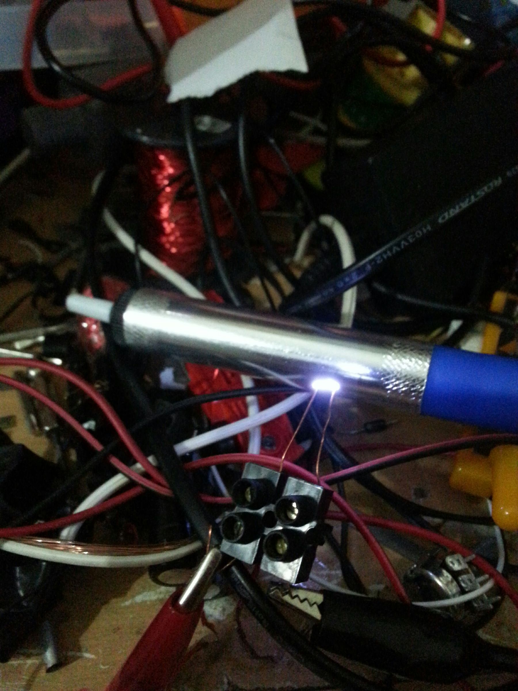 Make (Tiny) Very High Voltage From Electric Swatter 3 Steps