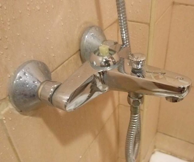 FIXING a BROKEN  BATH MIXER TAP FAUCET