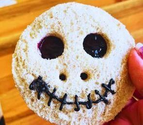 Spooky Halloween Sandwich for Kids Lunchbox