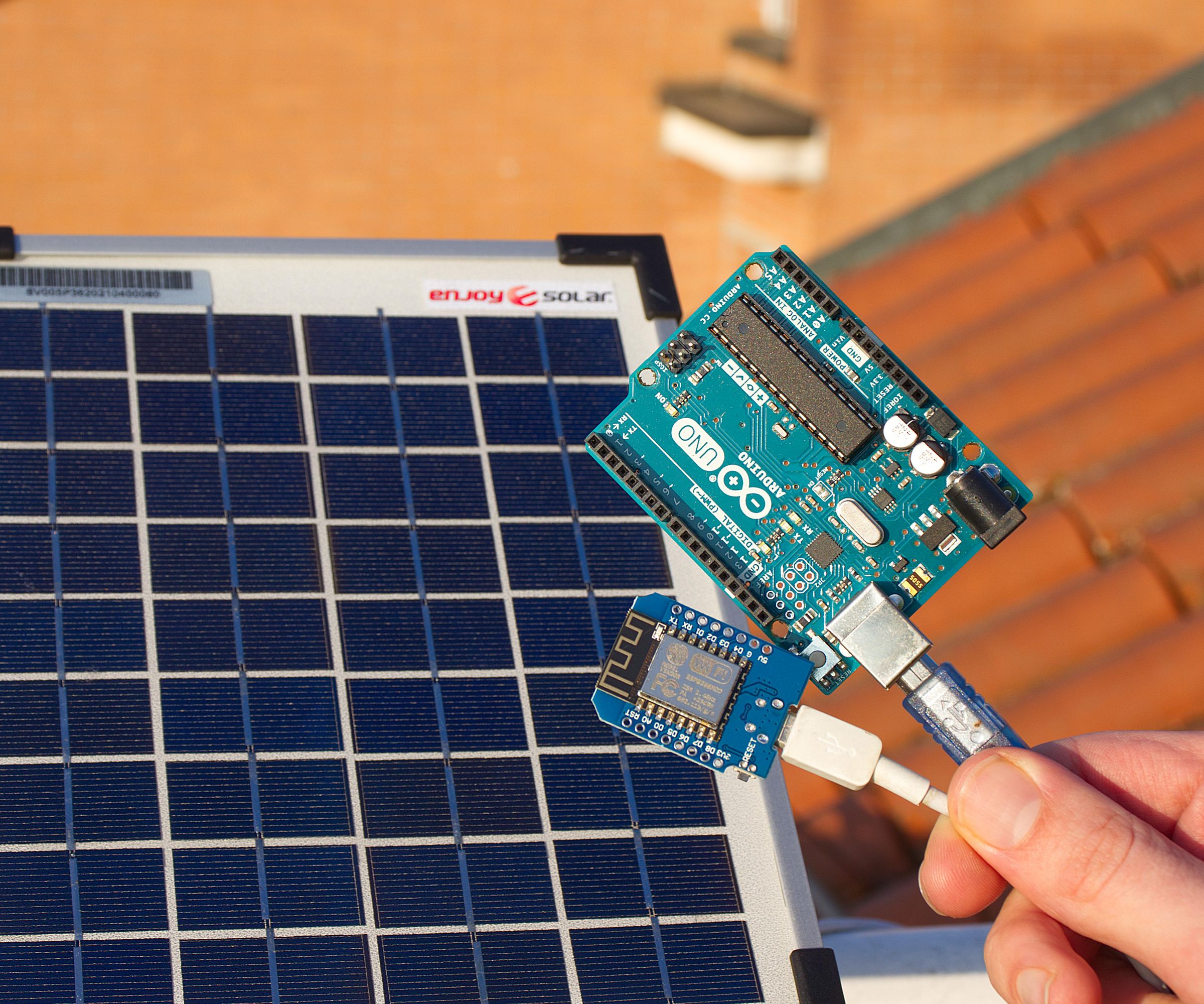Solar Power for Arduino/ESP32 : 7 Steps (with Pictures) - Instructables