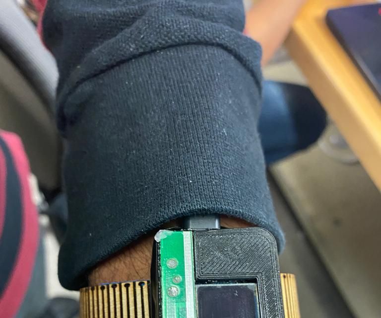 Real-Time Device Recognition Using EM Footprints