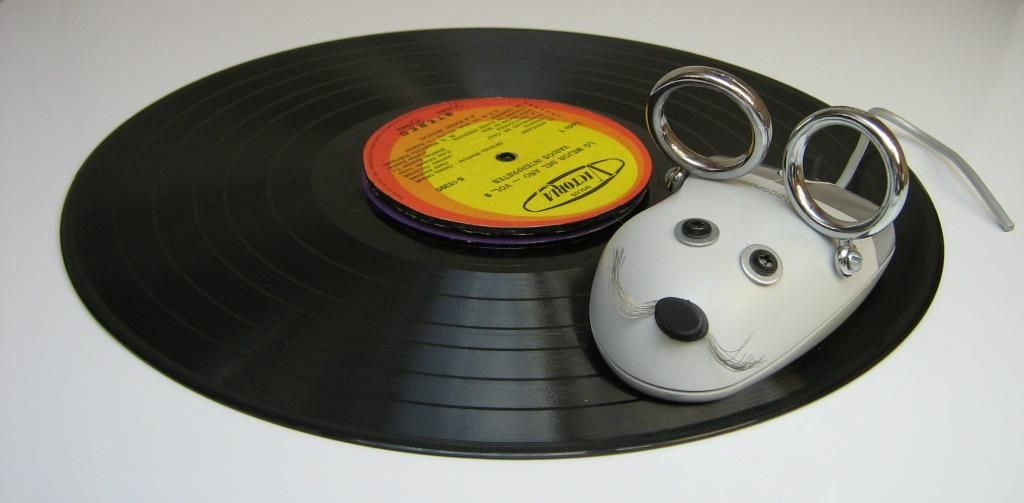 BEHOLD... THE HYPNO-MOUSE!!!