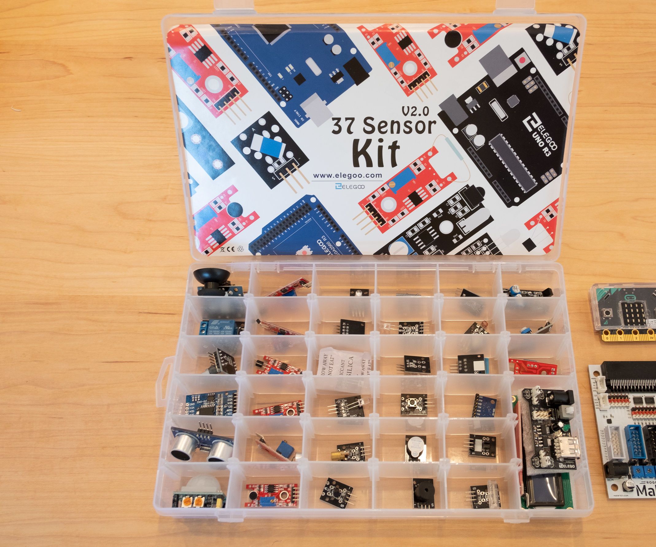 How to Make a SuperButton Crypto Light Switch With a MakerBit for Micro:bit and the Elegoo 37 Sensor Kit