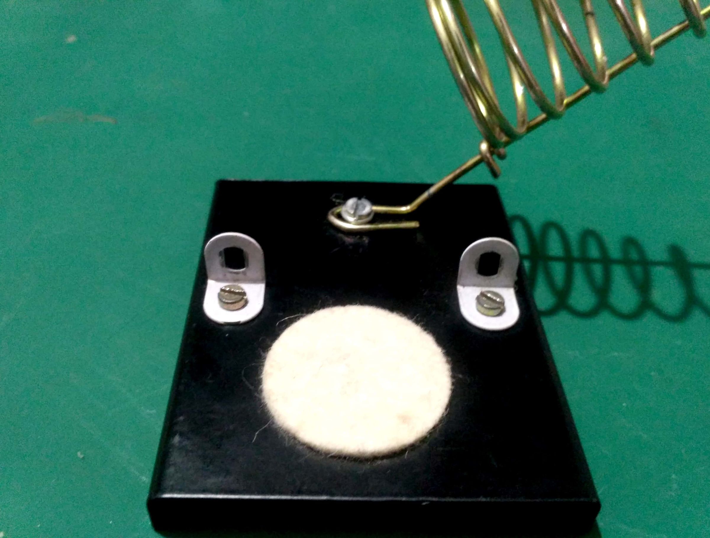 DIY Helping Hands for Soldering 9 Steps (with Pictures) Instructables