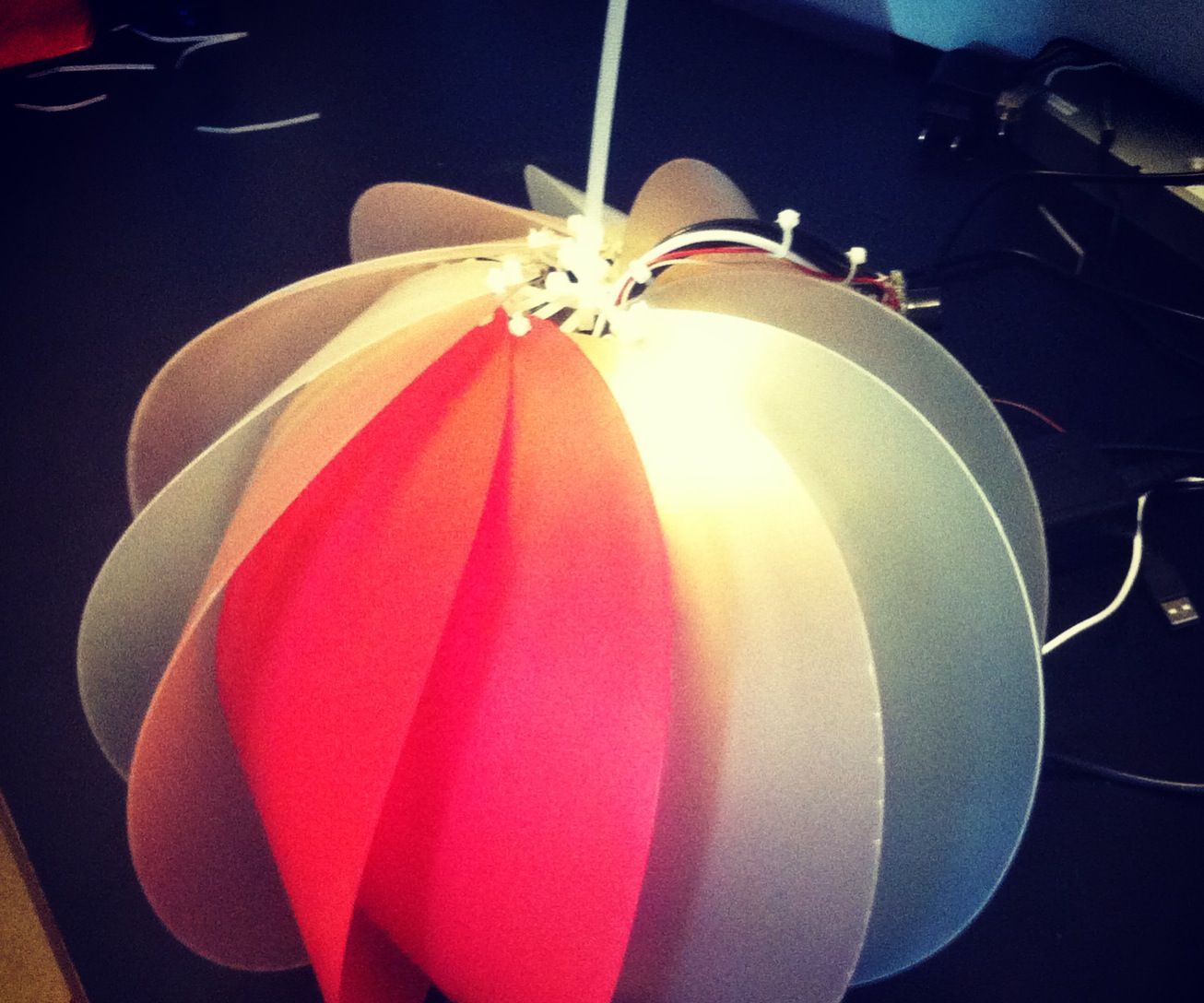 Interactive sculpture : Externalizing Data 