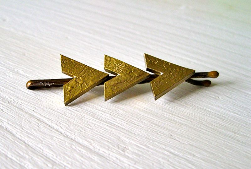 Diy Hair Pins by Using Shrinky Dink