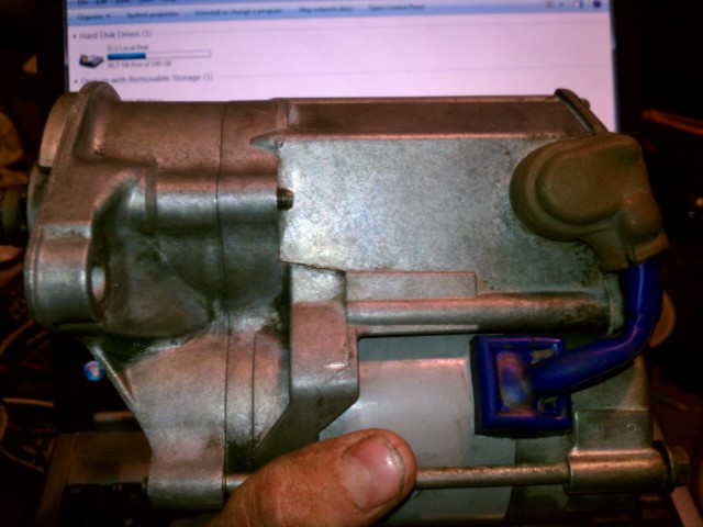 How to disassemble and clean a starter motor for a Toyota 22R engine