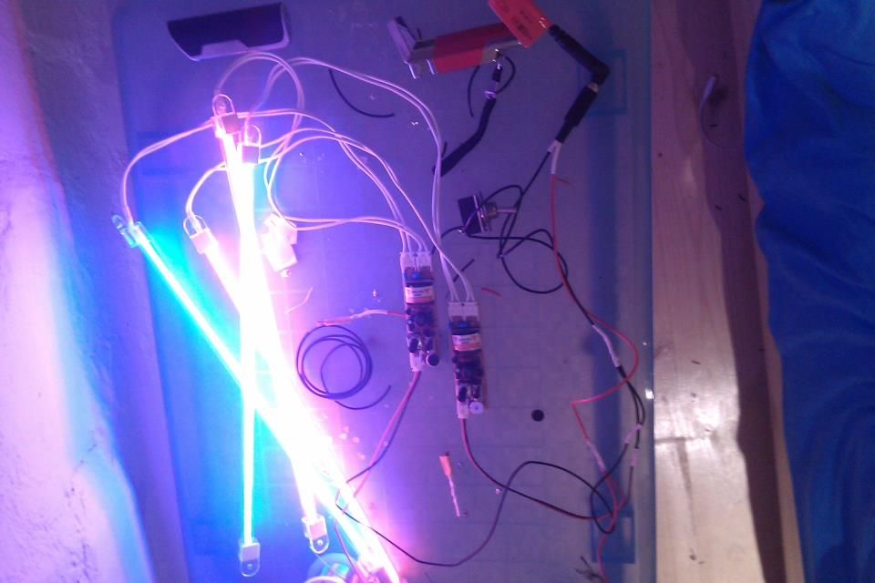 Direct sound input mod for piezo sound sensitive CCFL transformer.