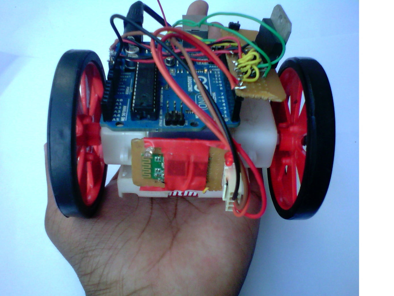Build Your First Robot : 5 Steps - Instructables