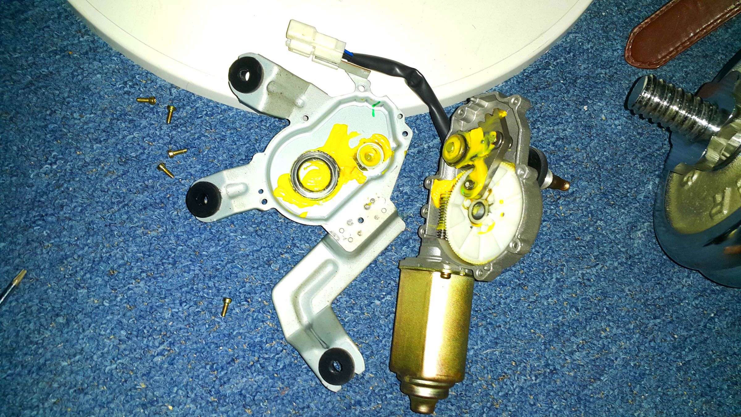 Troubleshooting a Nonfunctional Windshield Wiper. 5 Steps (with