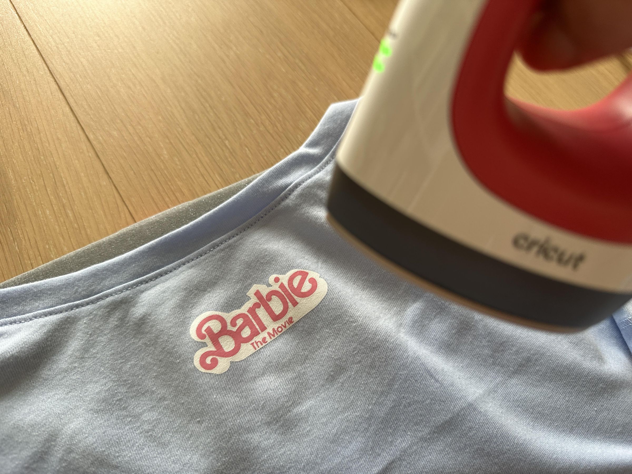 Design Your Matching Outfits for a Barbie Film Session! 5 Steps (with