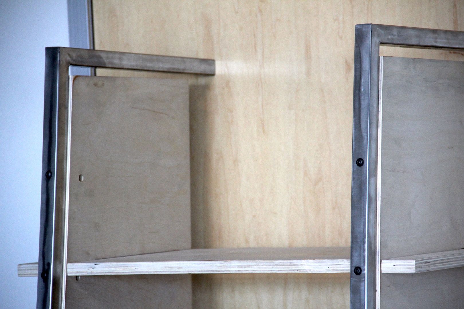 Minimalist Leaning Bookshelf (shelves Slot in From Behind) 14 Steps