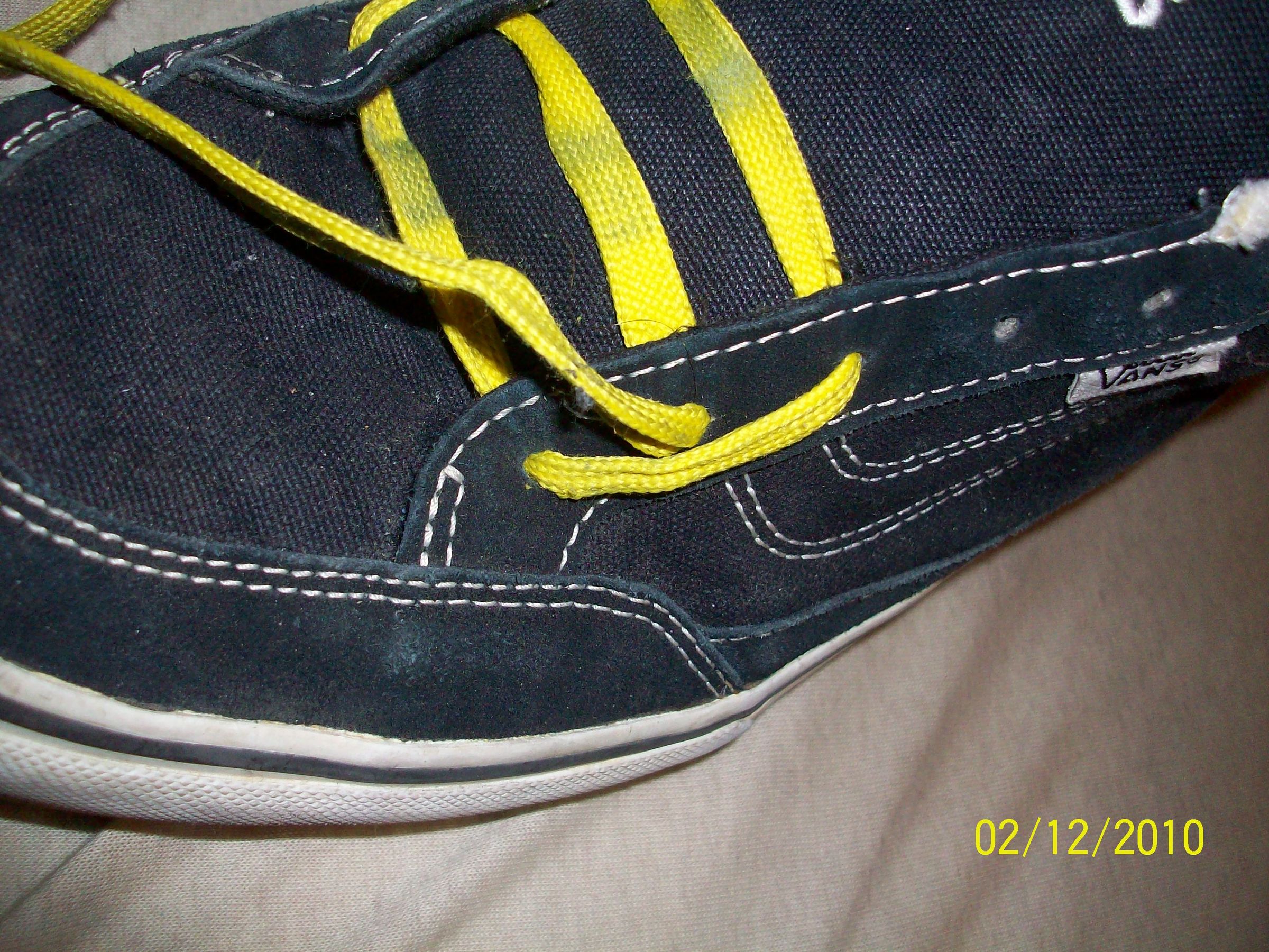 Reuse Bike Inner Tubes for Shoelaces (and Bonus Lacing Idea) 11