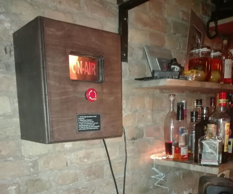 One-button Radio Streaming Box