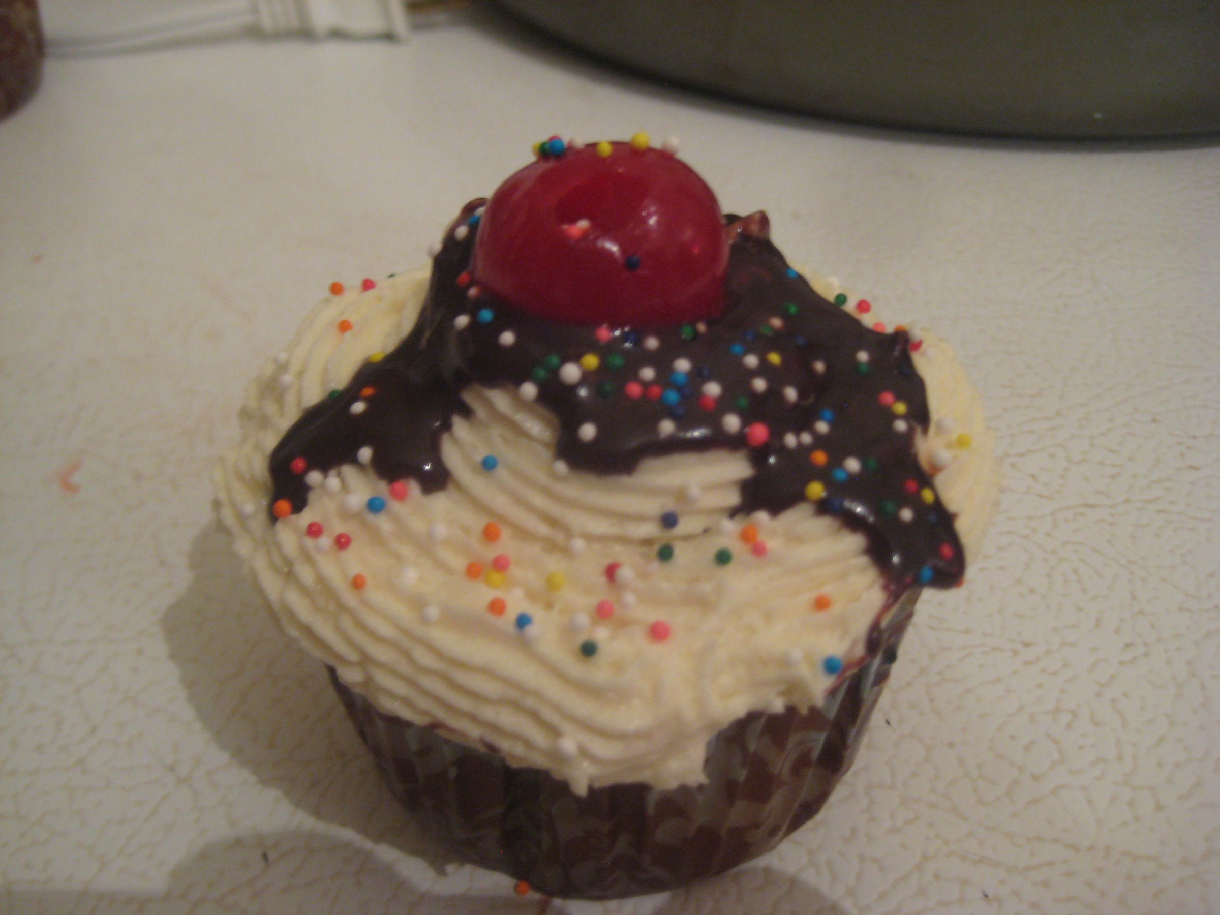 Banana Split Cupcakes
