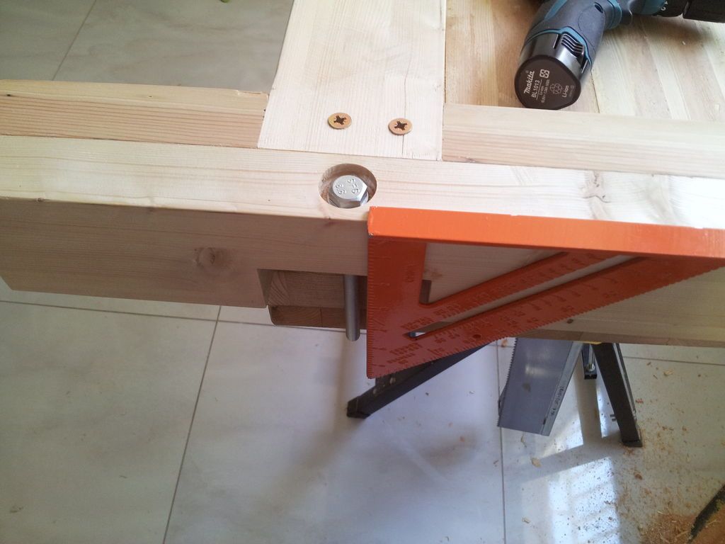 Diy Portable Workbench Knock Down Design With A Leg Vise And
