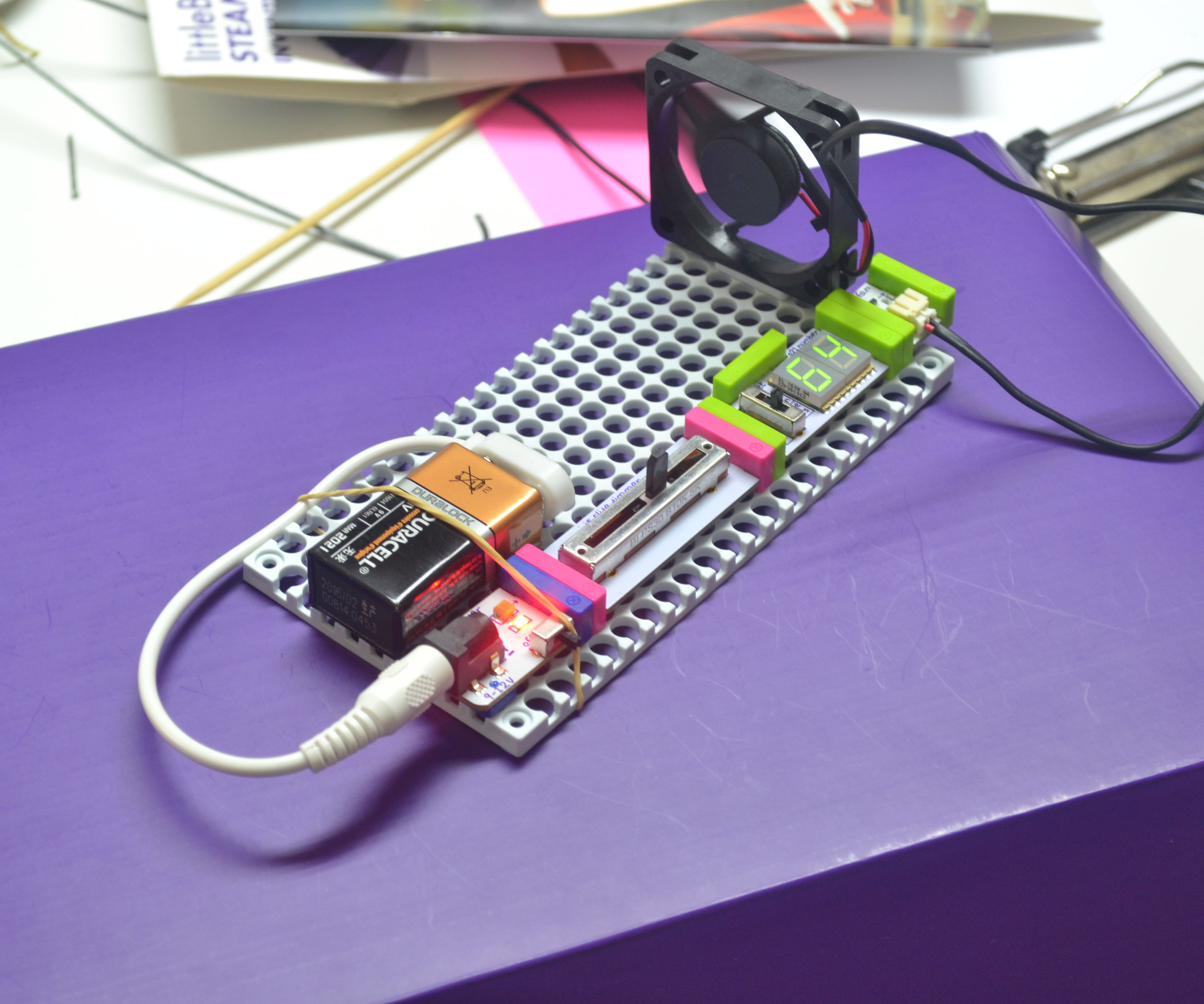 How to Make a Fan With Little Bits Accesories Controller by a Slide Dimmer