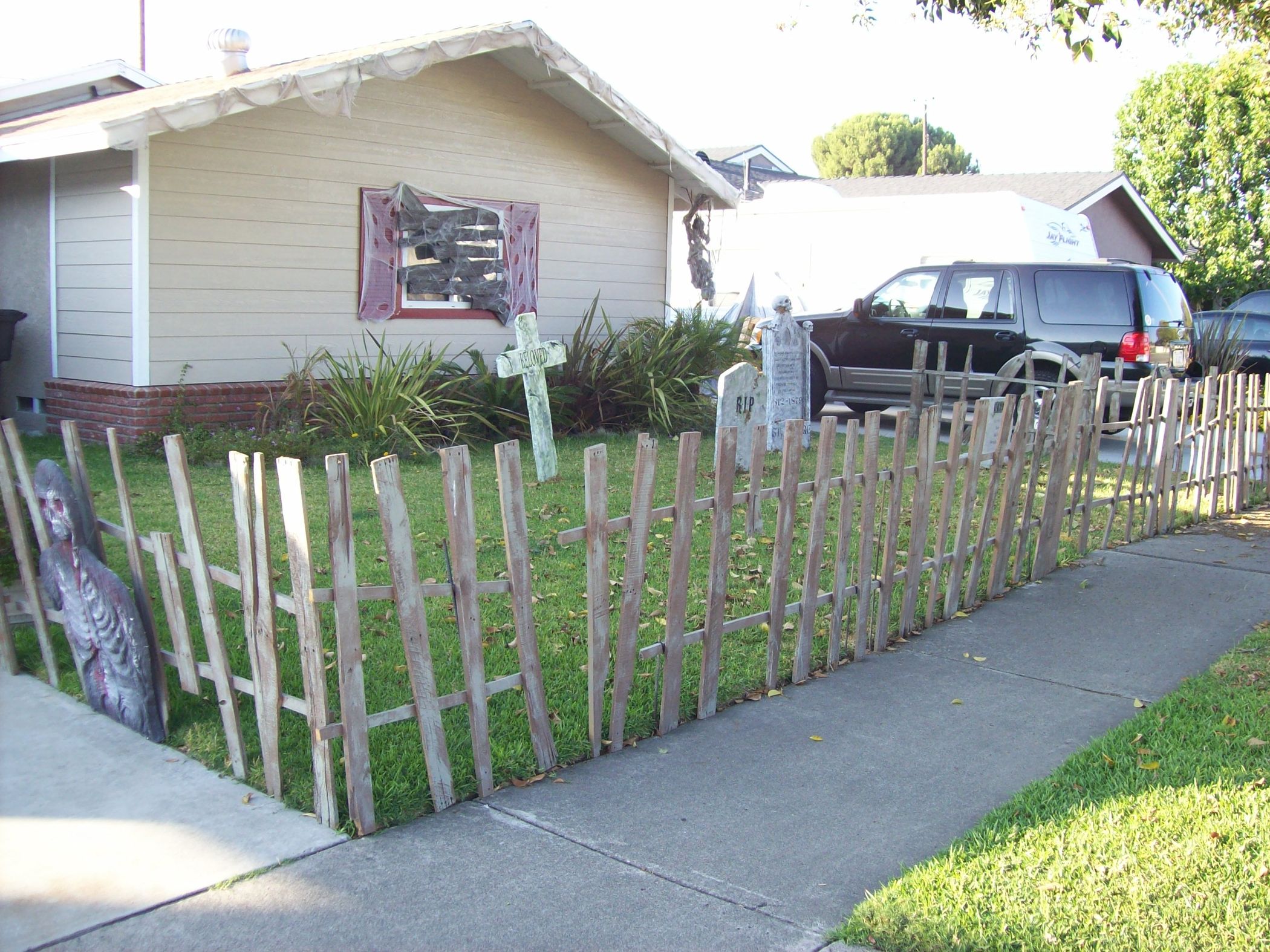 Halloween Fence From Pallets 5 Steps (with Pictures) Instructables