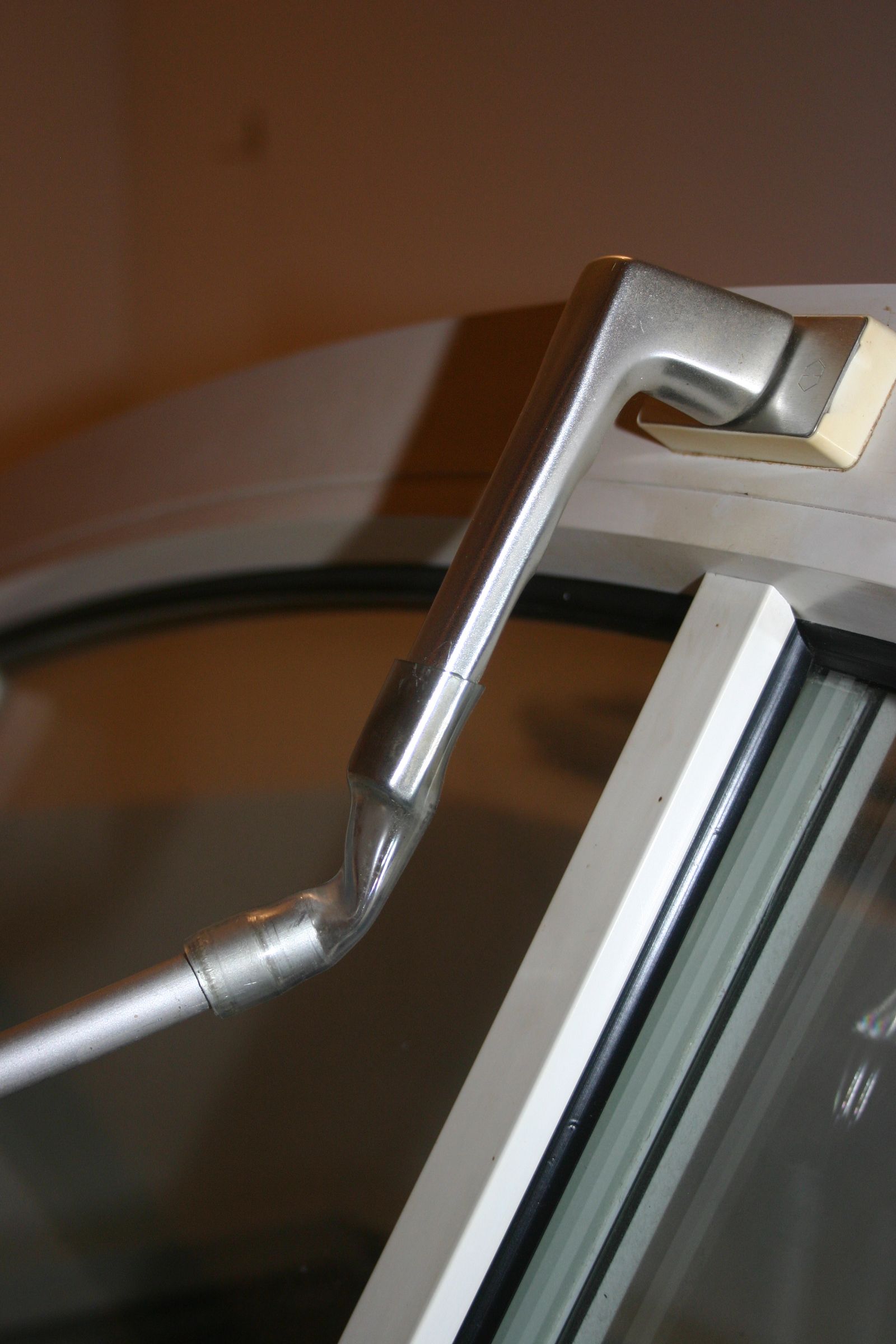 (window) Handle Extension for Small People And/or Wheelchair Users 3