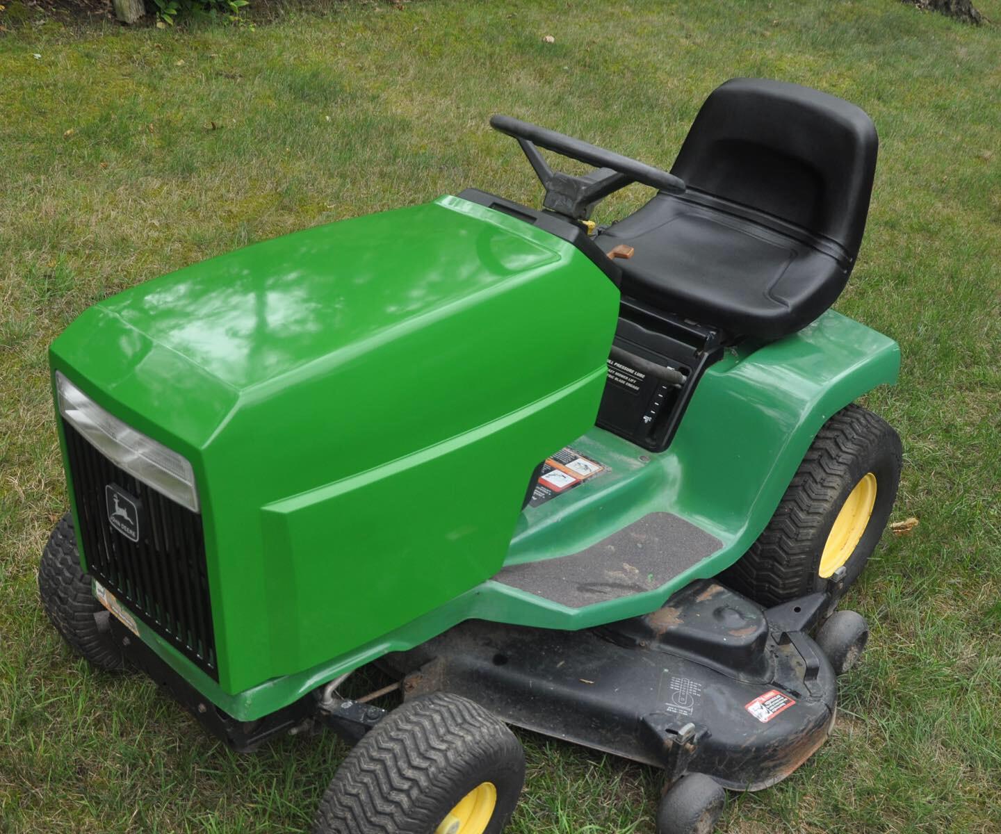 How to Repair and Paint a Fiberglass Hood