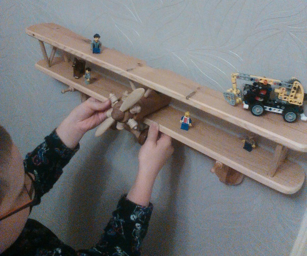 Biplane Shelf