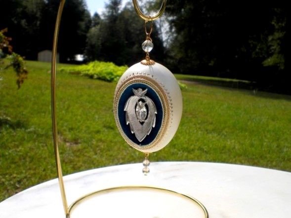 Silver Pendant Egg - Faberge' WannaBe