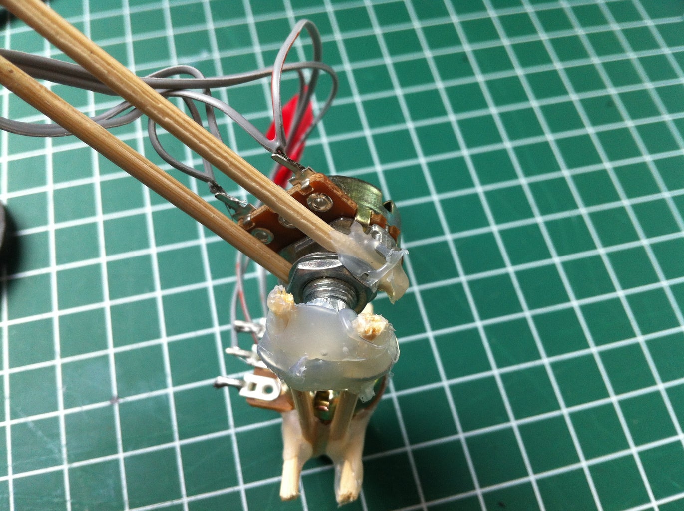 Control Your Robotic Arm the Cool Way 4 Steps Circuit Diagram