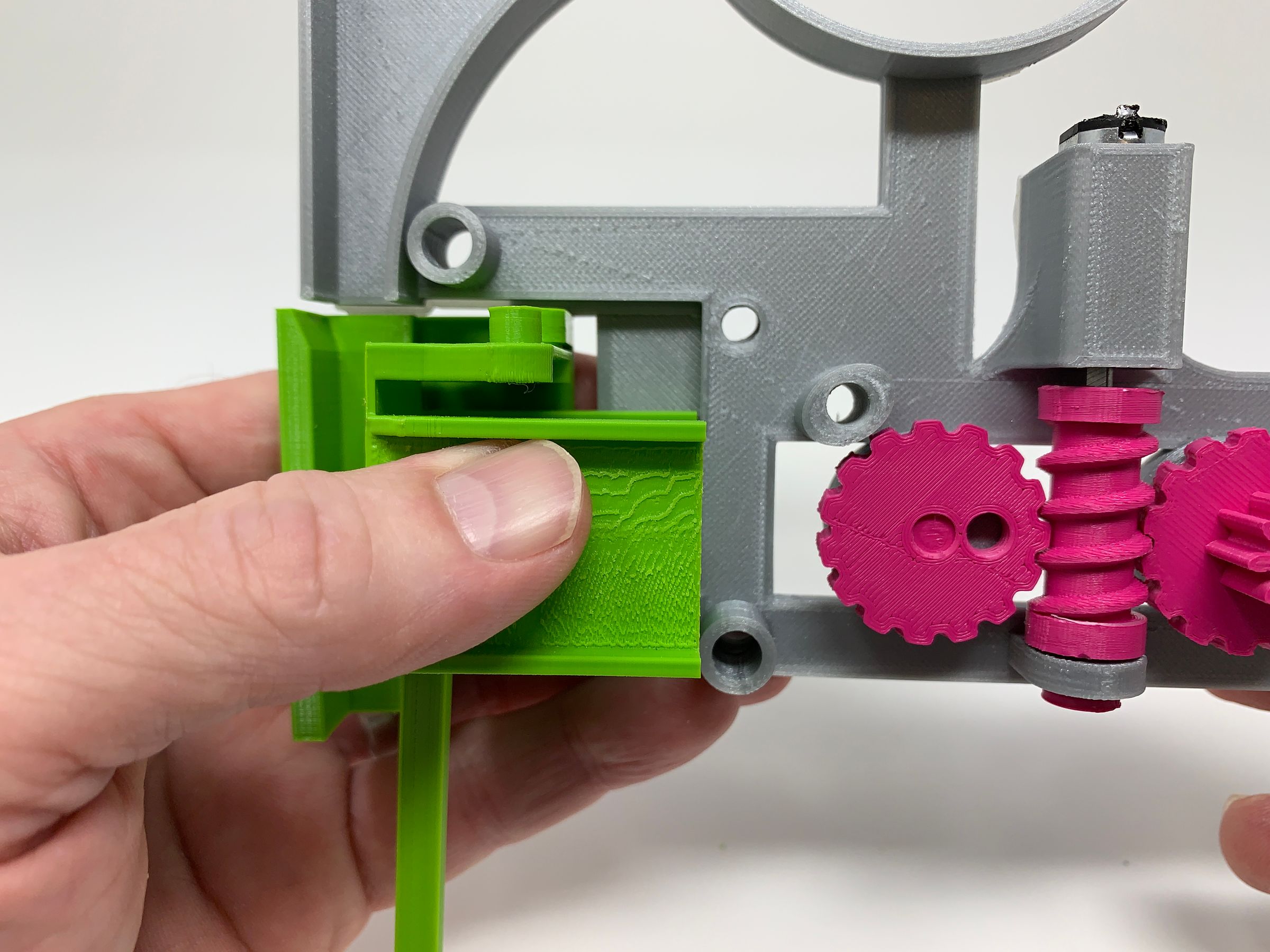 Pink and Green Domino Machine II 5 Steps (with Pictures) Instructables
