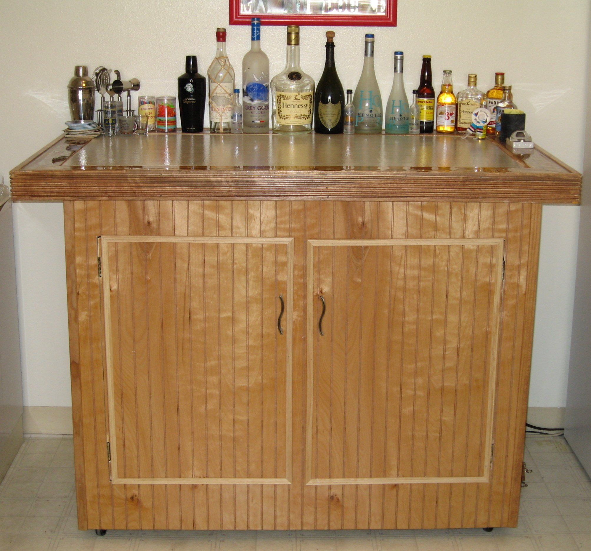 Create Your Own Amazing Disco Bar!