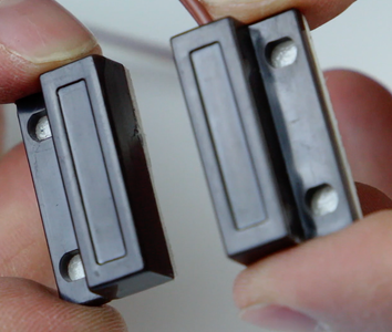 Connecting the Magnetic Switch to the Digital Desktop Calculator Identify the Input Terminals of the Equal Button on the Digital Desktop Calculator.