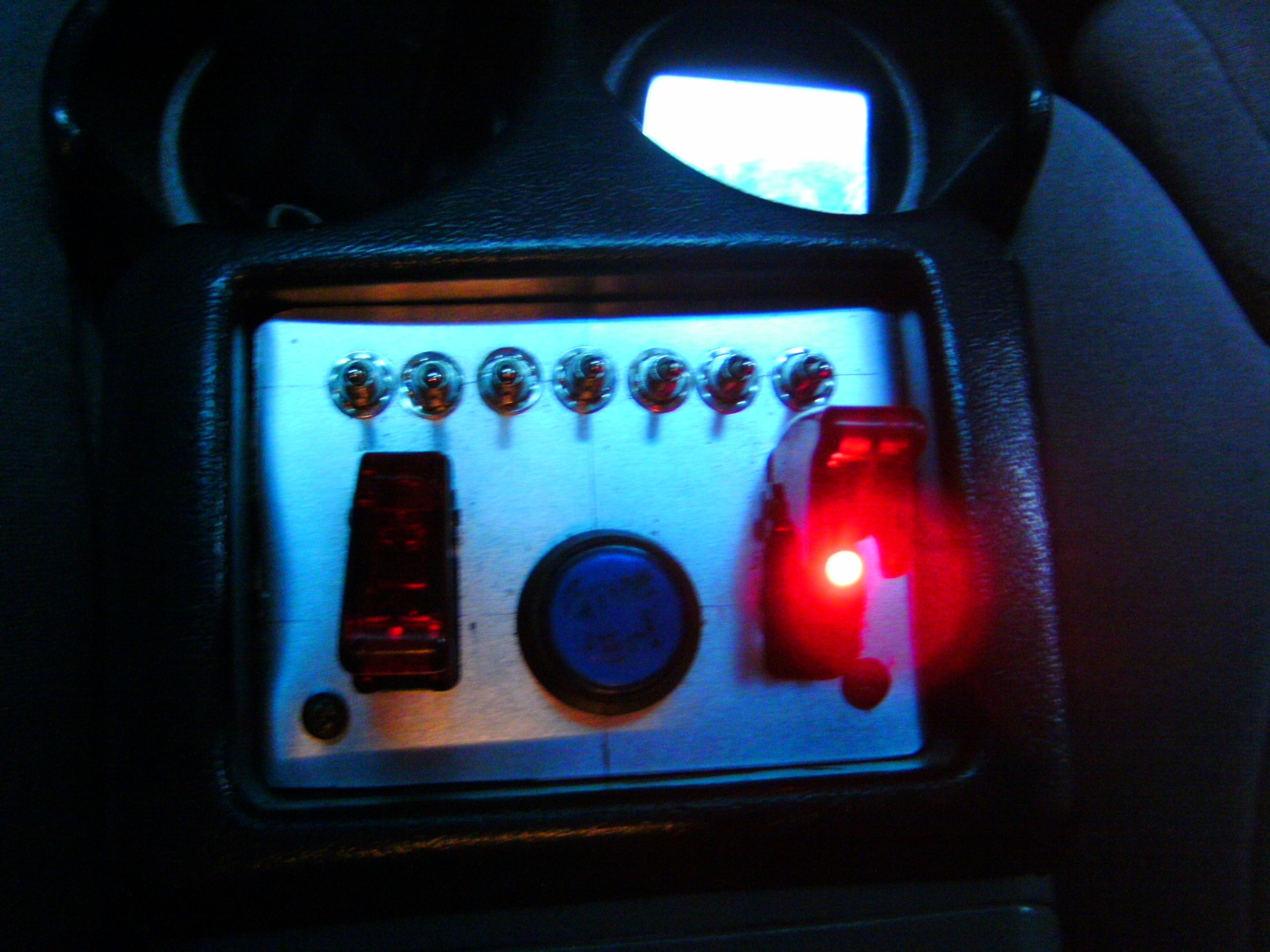 Pdc Box Power Distribution Box : 5 Steps (with Pictures) - Instructables