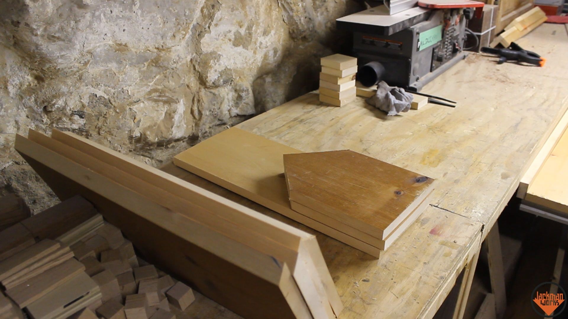 Reclaimed Wood Mailbox : 7 Steps (with Pictures) - Instructables