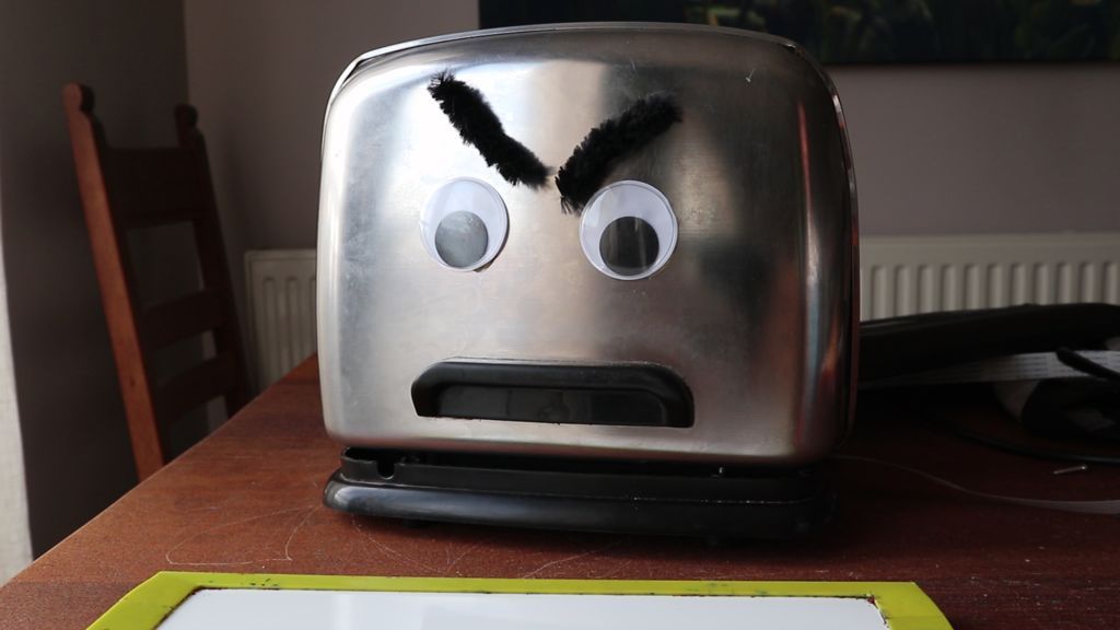 Ted the Talking Toaster 6 Steps (with Pictures)