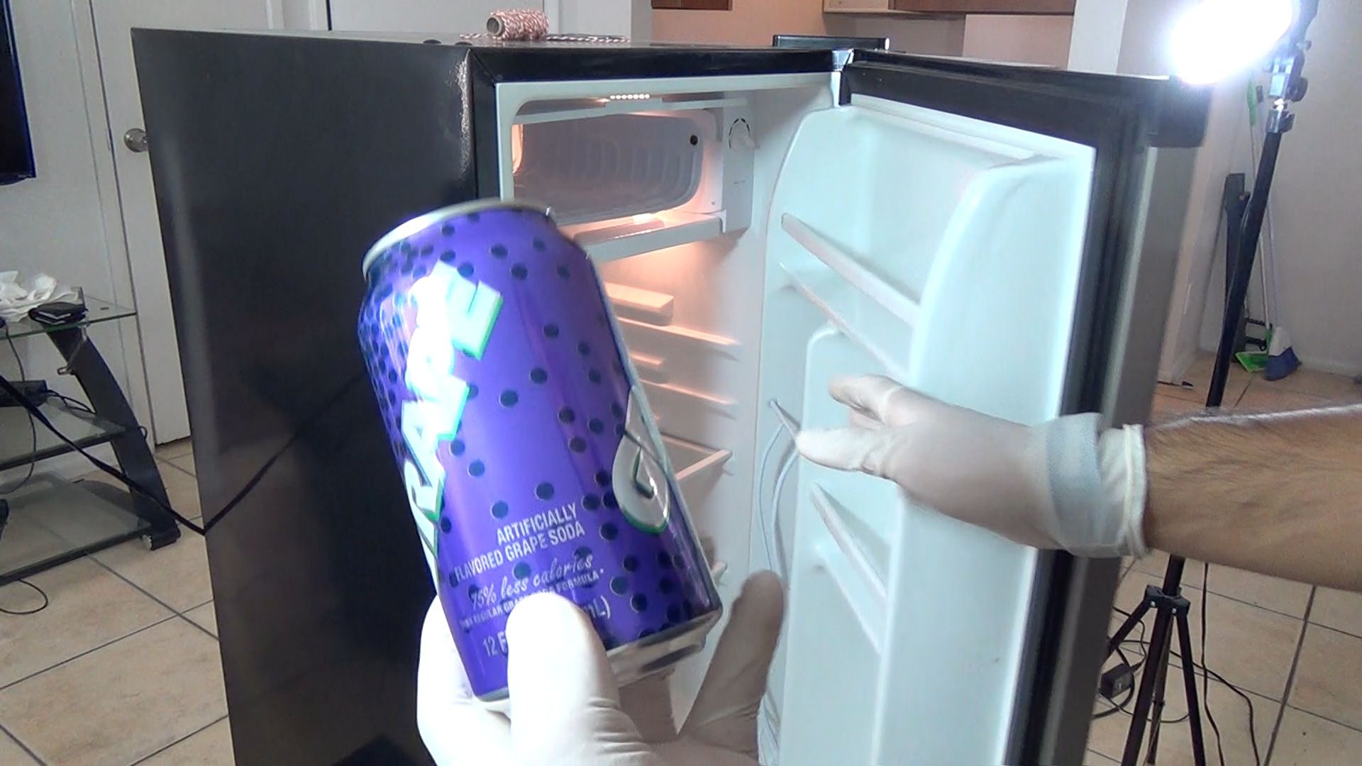 5 Soda Pranks You Can Do at Home! Instructables