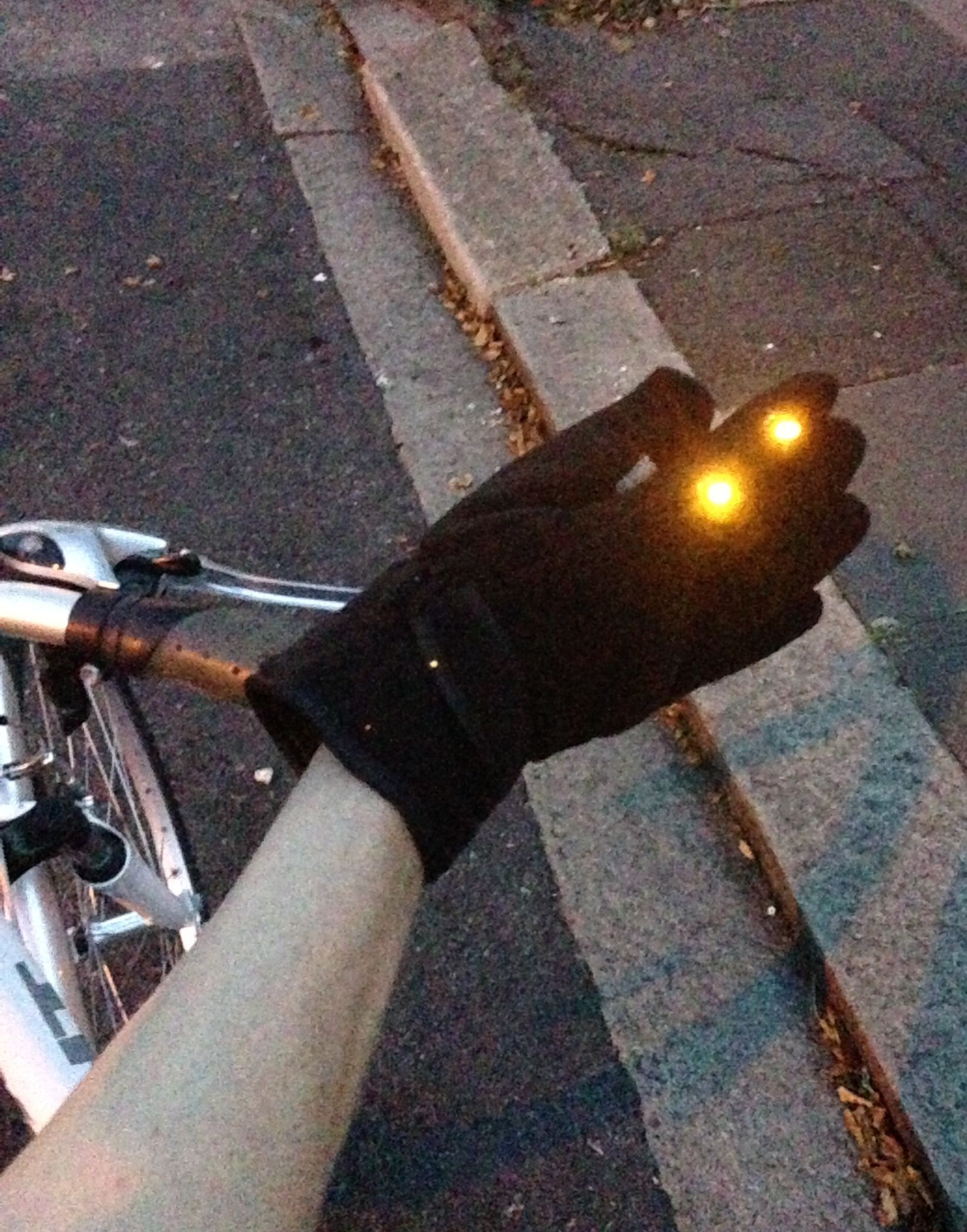 Cycle Indicator Gloves 10 Steps (with Pictures) Instructables