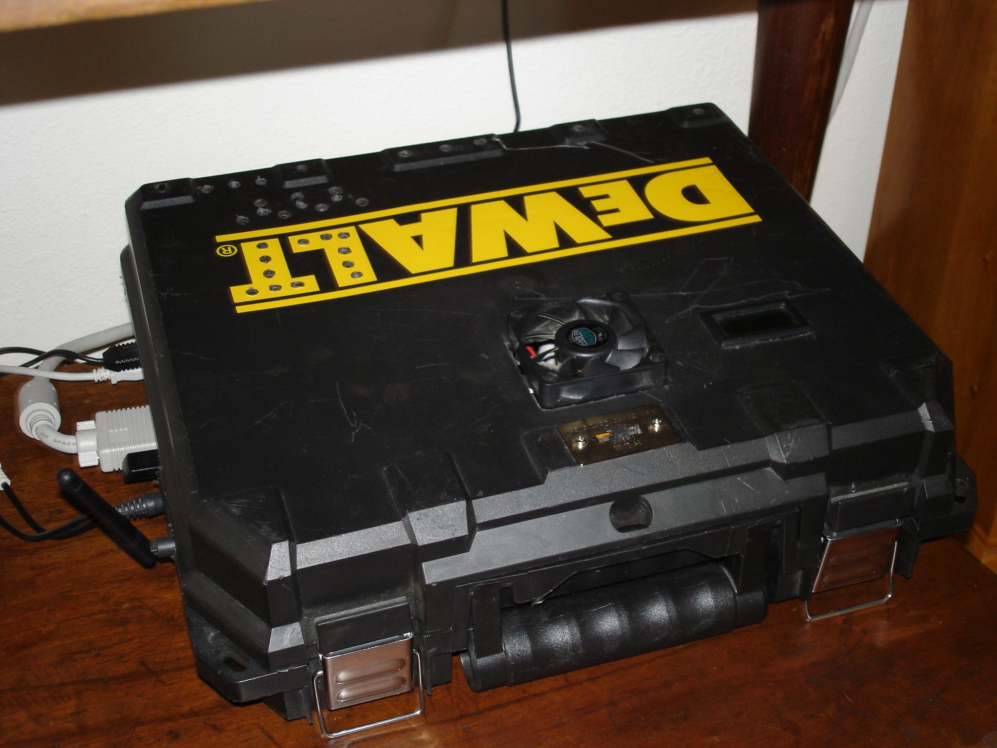 Dewalt Tool Box PC 5 Steps (with Pictures) Instructables