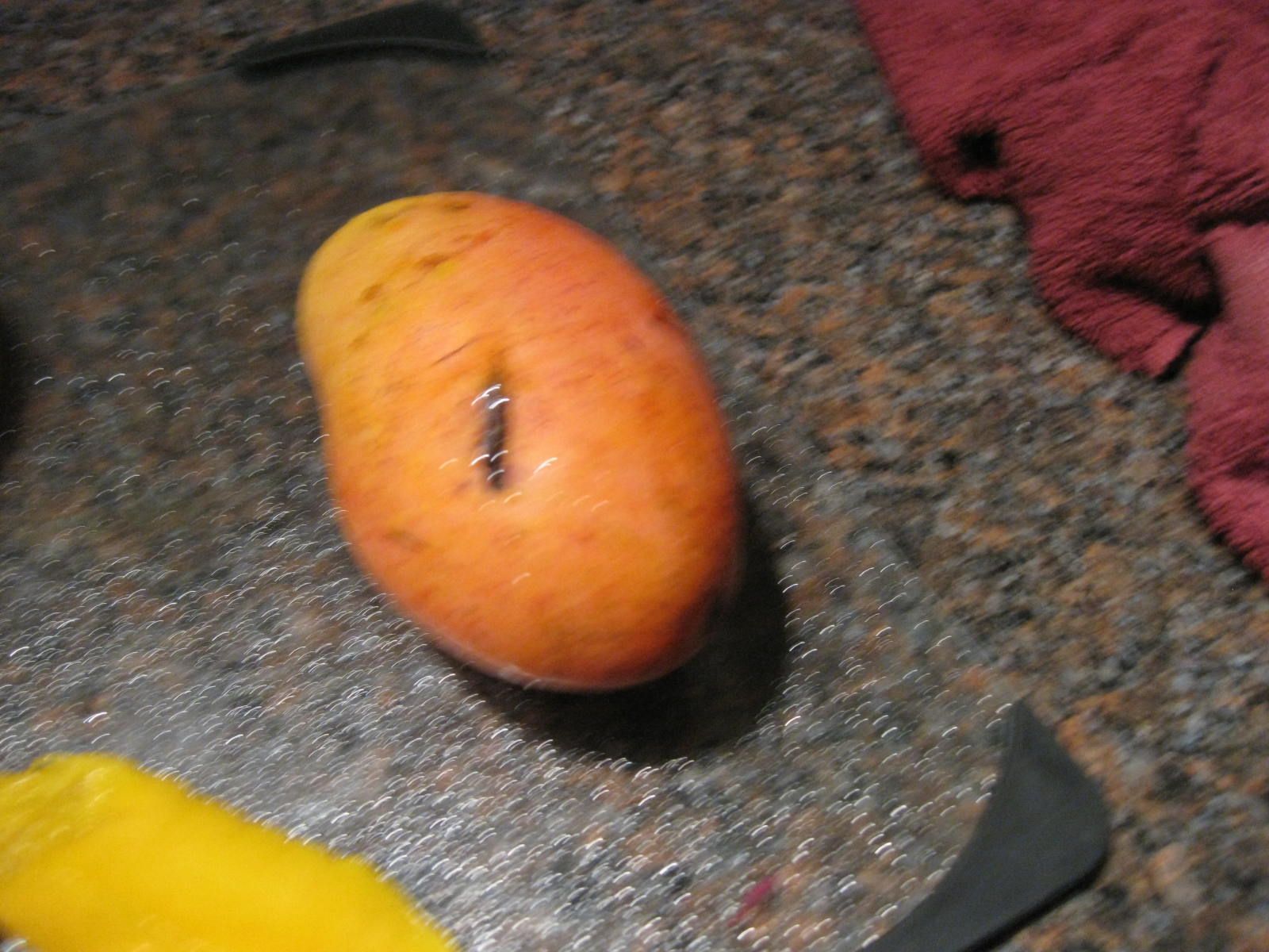How to Cut a Mango Decoratively