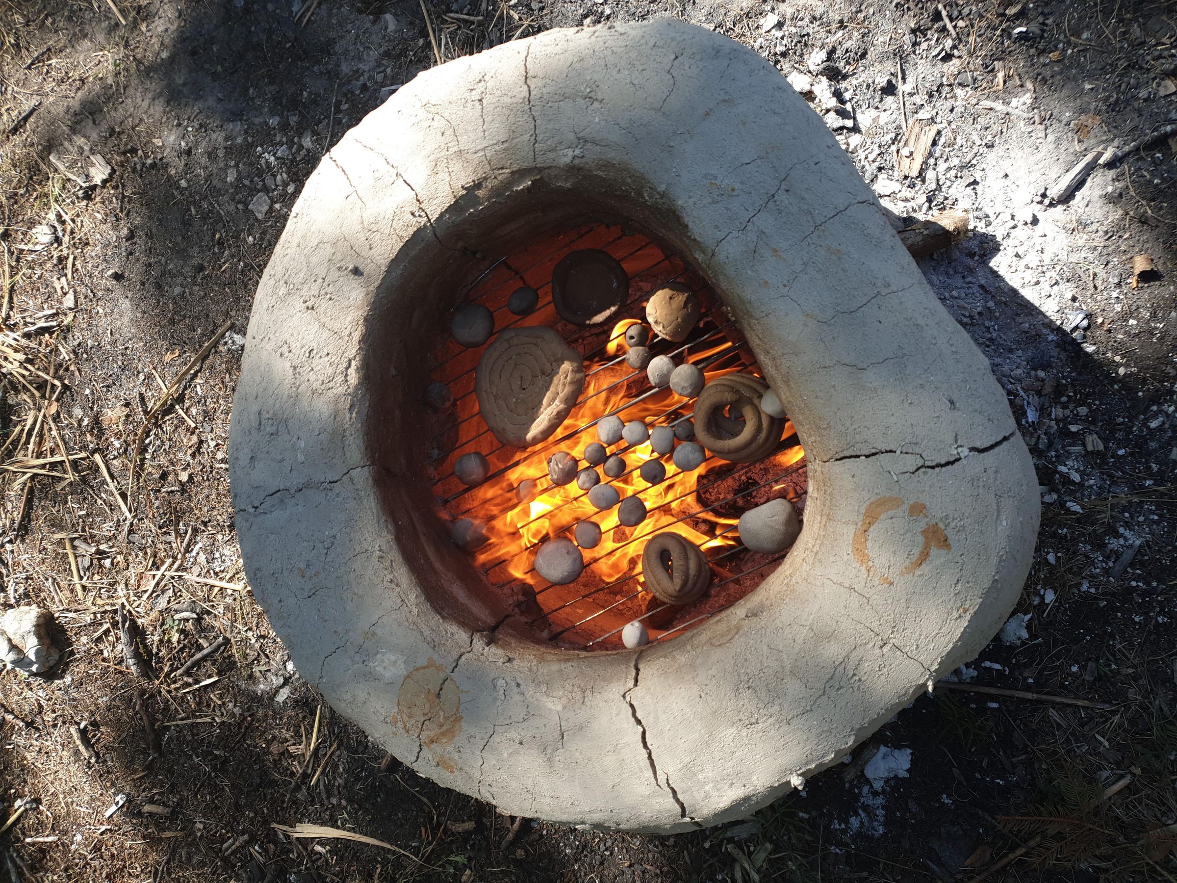 Primitive Pottery Wood Firing Updraft Kiln 7 Steps (with Pictures