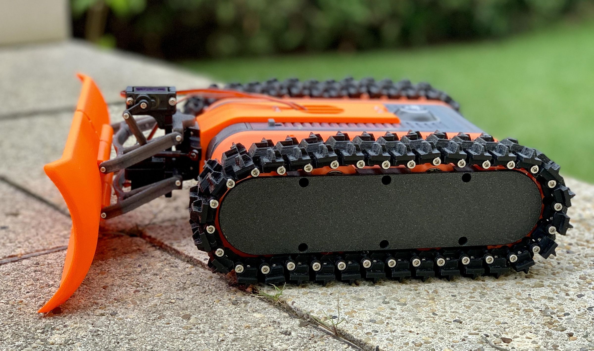 Snow Plow for the FPV Rover : 8 Steps (with Pictures) - Instructables