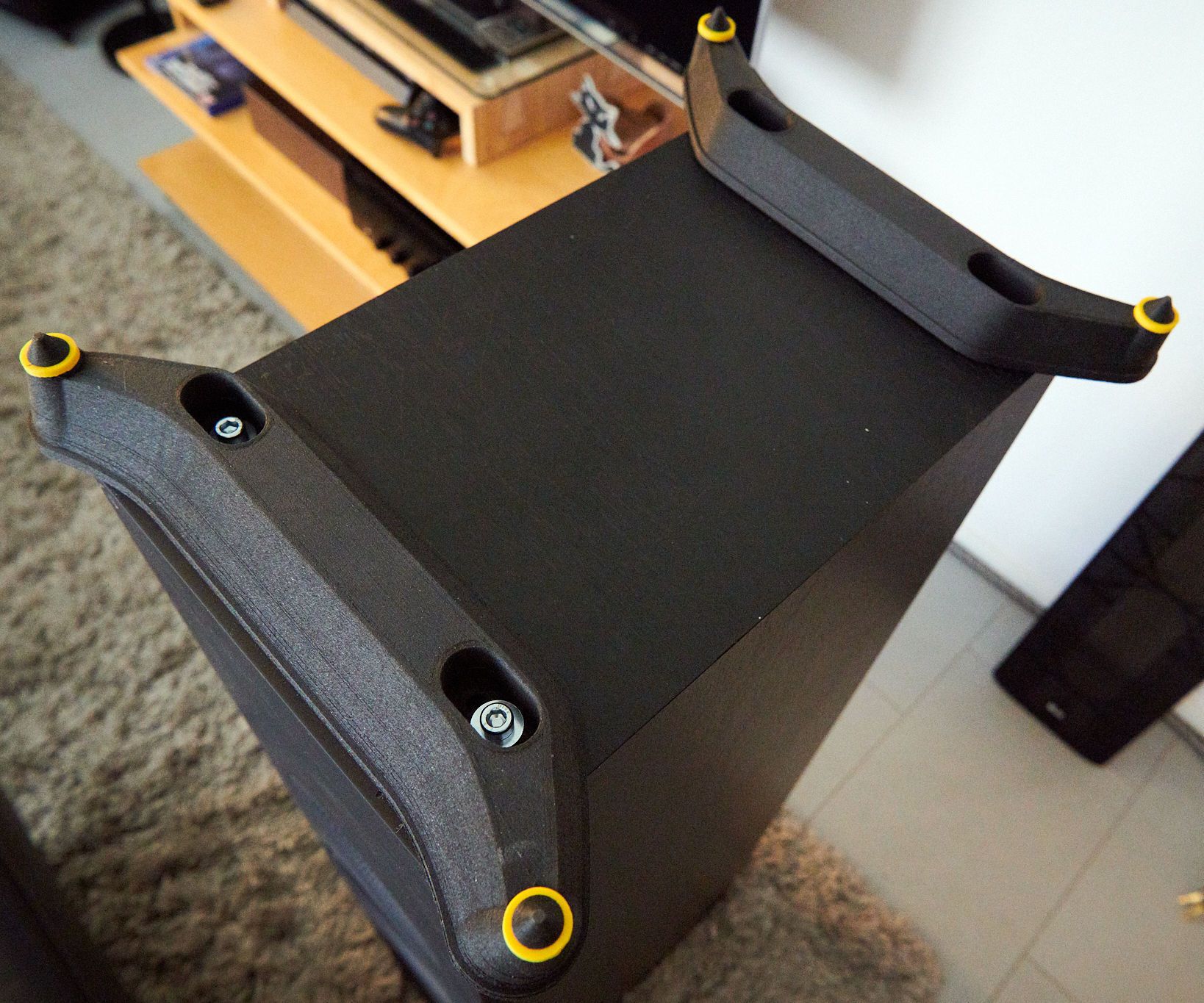 3D Printed BW Speaker Plinth (legs)