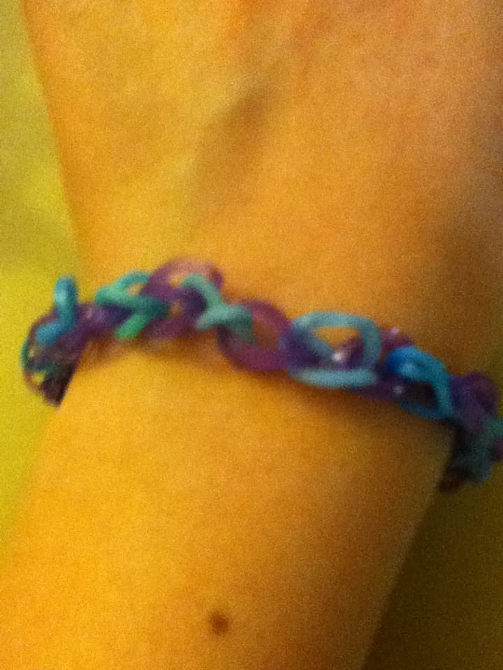 How to Make a Rainbow Loom Single Bracelet