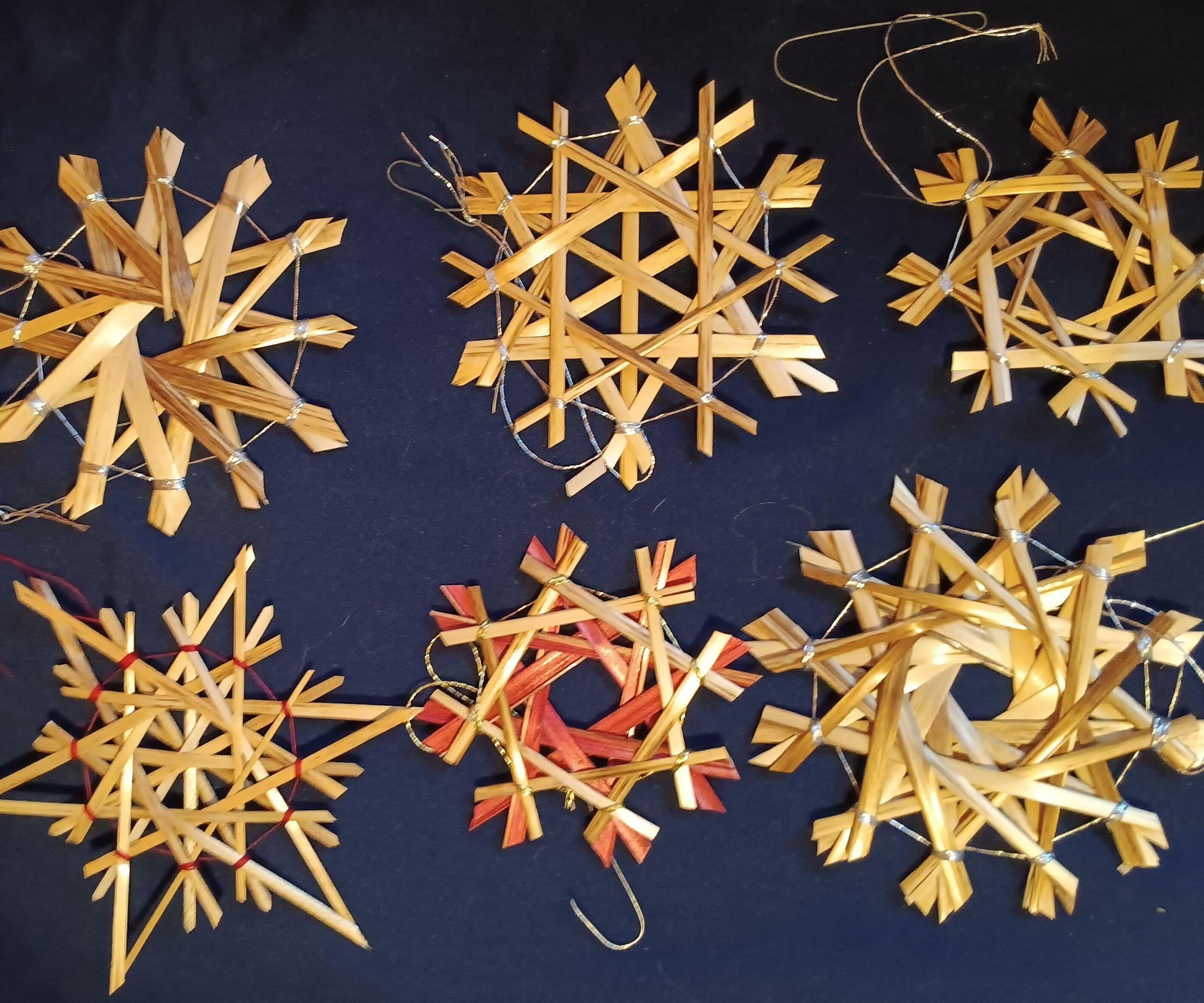 How to Prepare Grass for Making Straw Star Ornaments (Strohsterne)