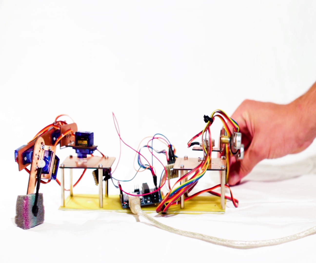 Braccio Robotico Con Arduino