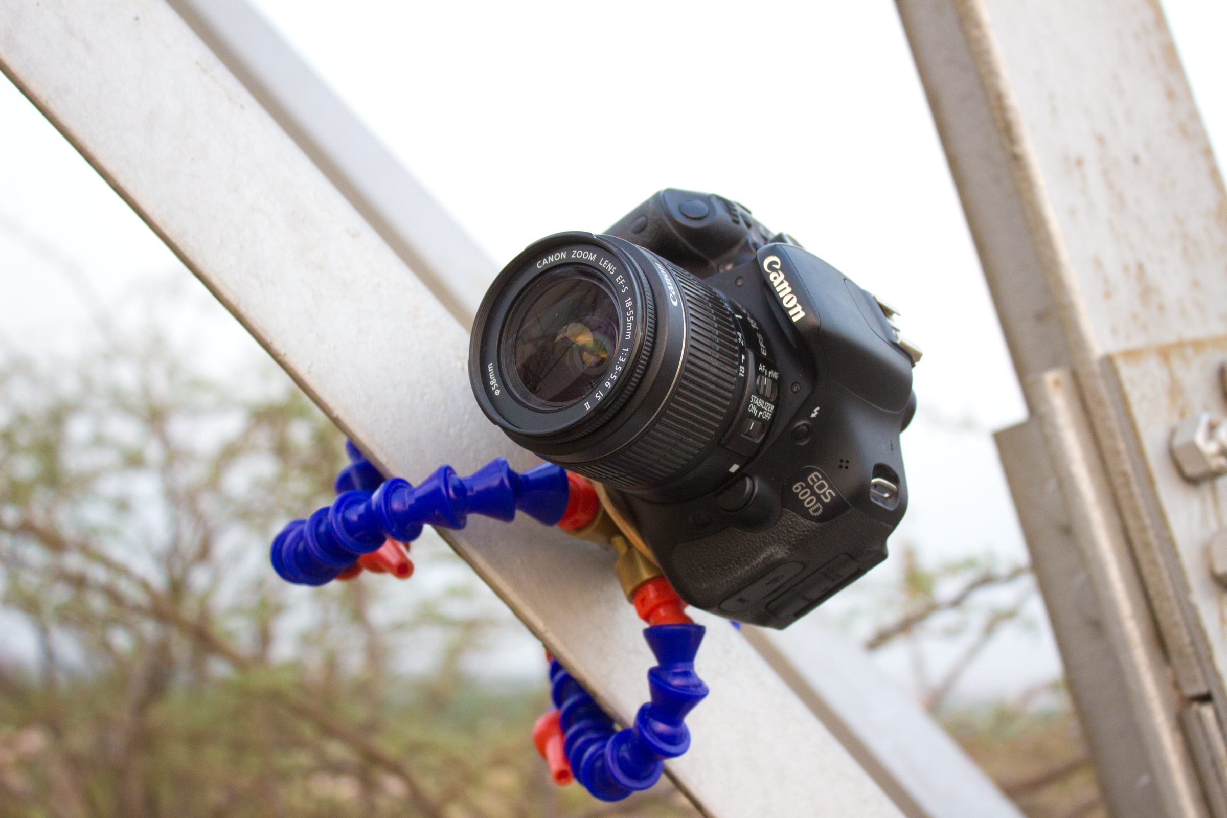 The SpyderPod Your DSLR's New Friend! 8 Steps (with Pictures