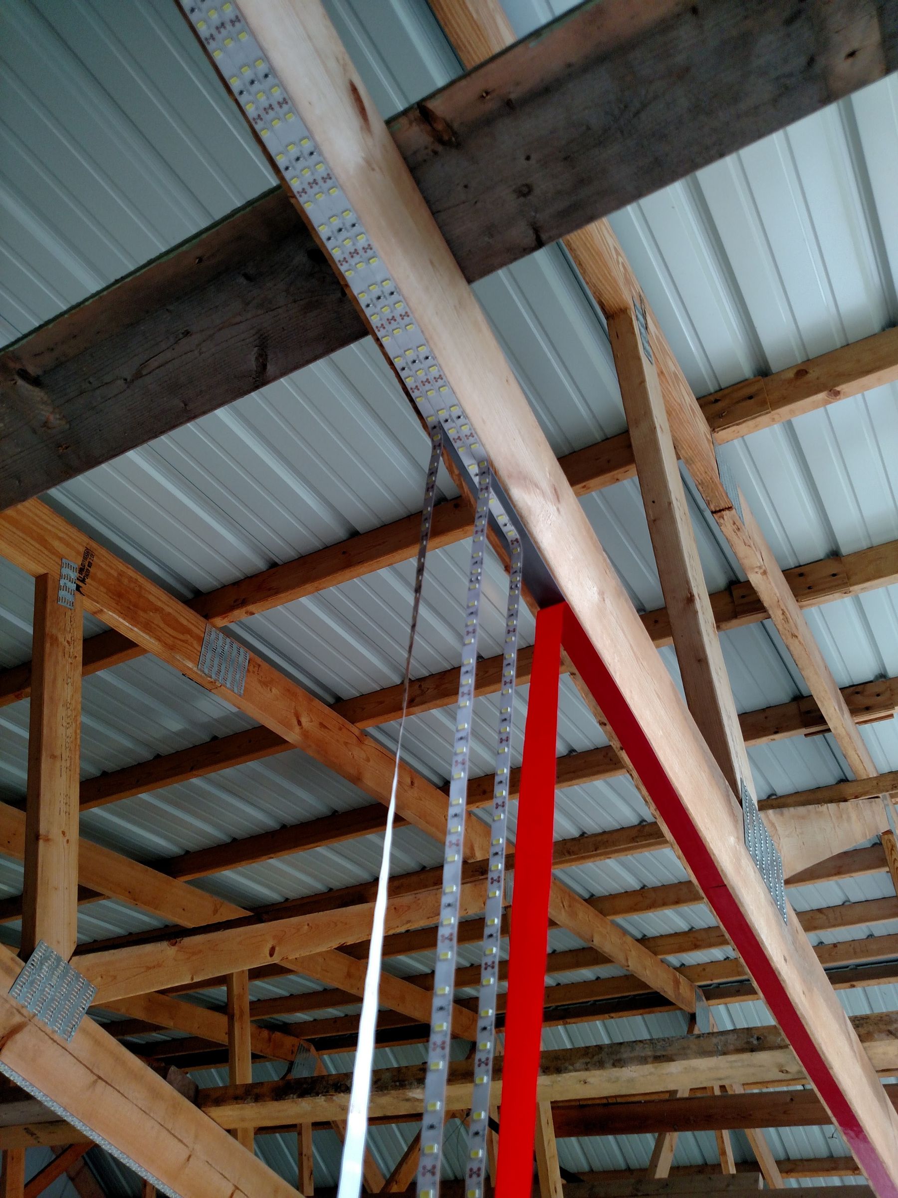 Inexpensive Garage Lights From LED Strips : 6 Steps (with Pictures